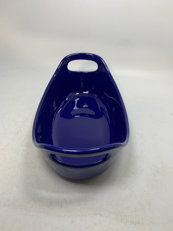 COBALT BLUE CASSEROLE DISH W/ HANDLES.