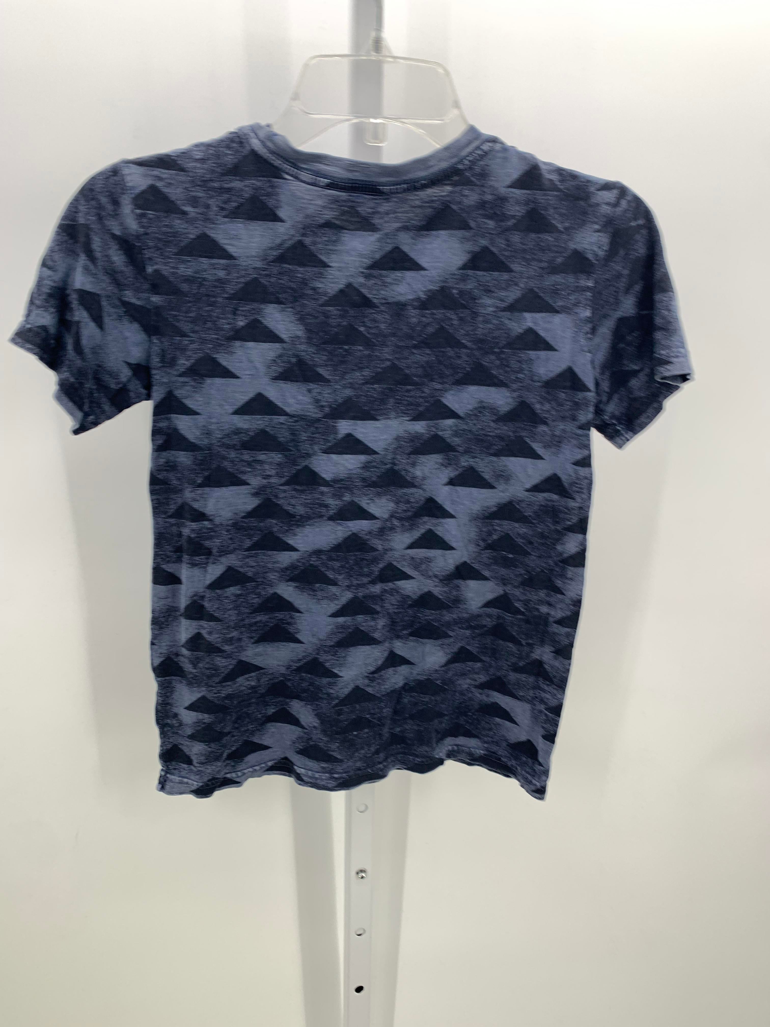 TRIANGLES KNIT