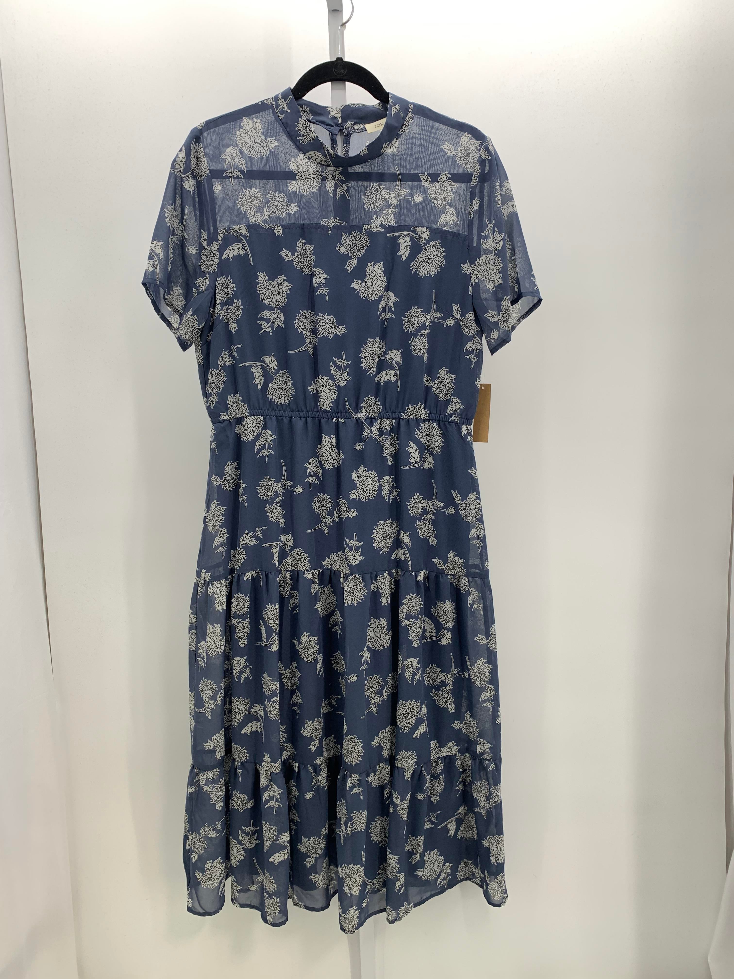 Size Large Misses Short Sleeve Dress