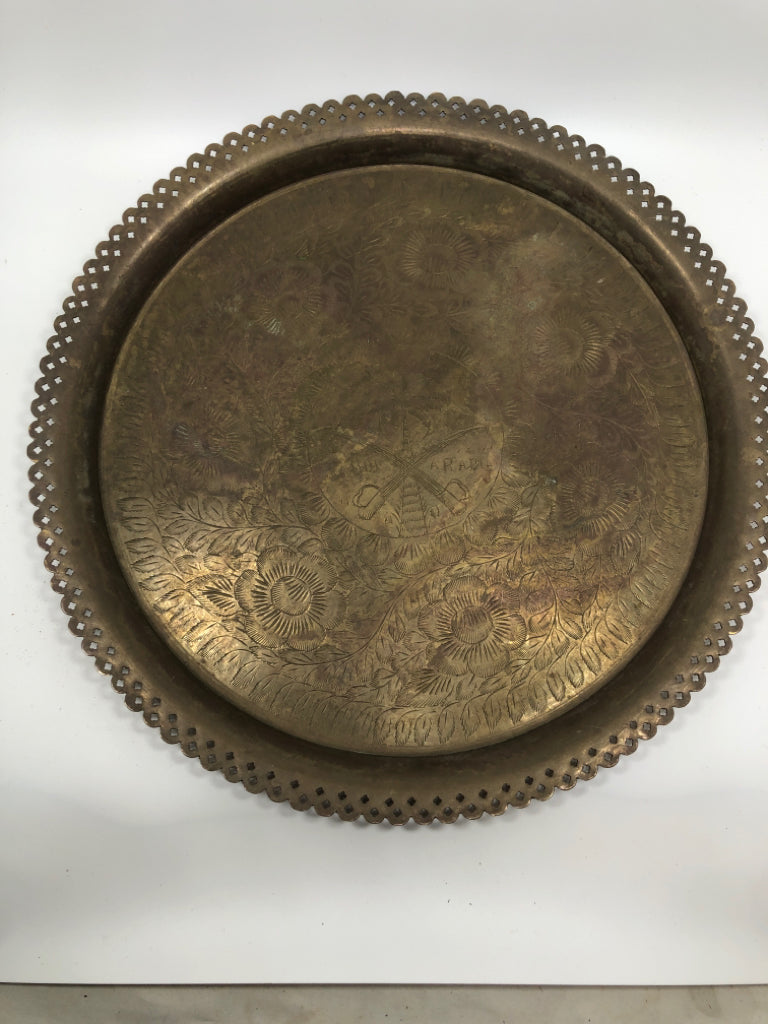 VTG SAUDI ARABIA BRASS TRAY.