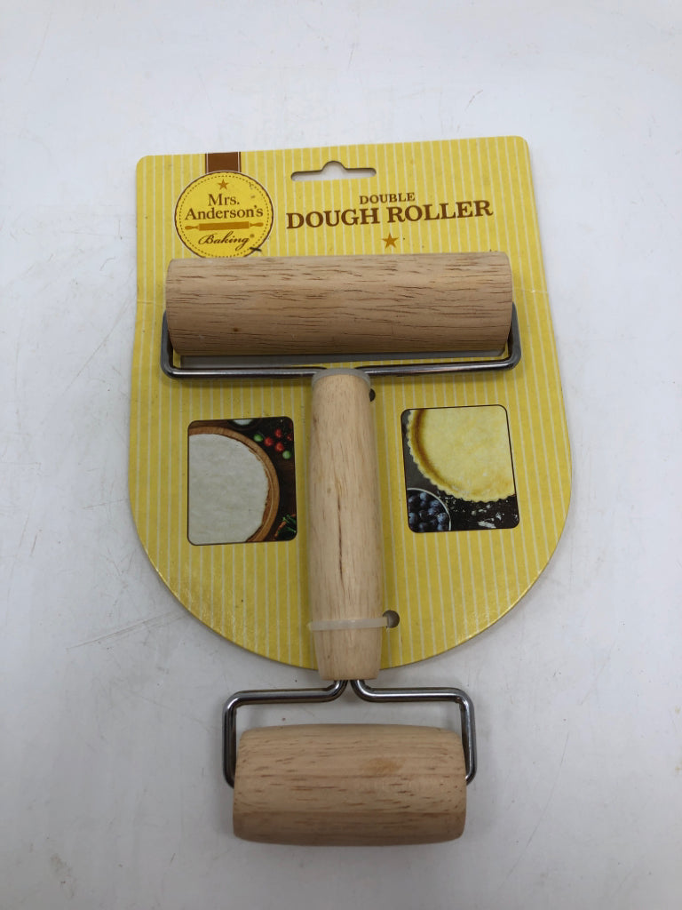 NIP MRS ANDERSONS DOUGH ROLLER.