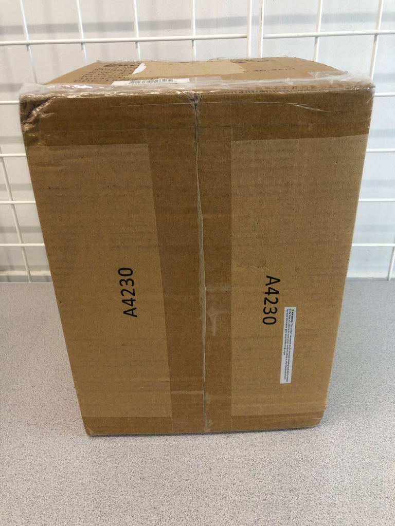 NIB ELITE GOURMET FOOD DEHYDRATOR.