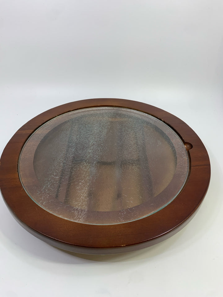 WOOD CHEESE CUTTING BOARD W/DRAWER AND GLASS TOP.