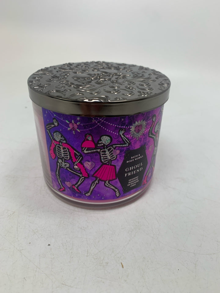 GHOUL FRIEND CANDLE.