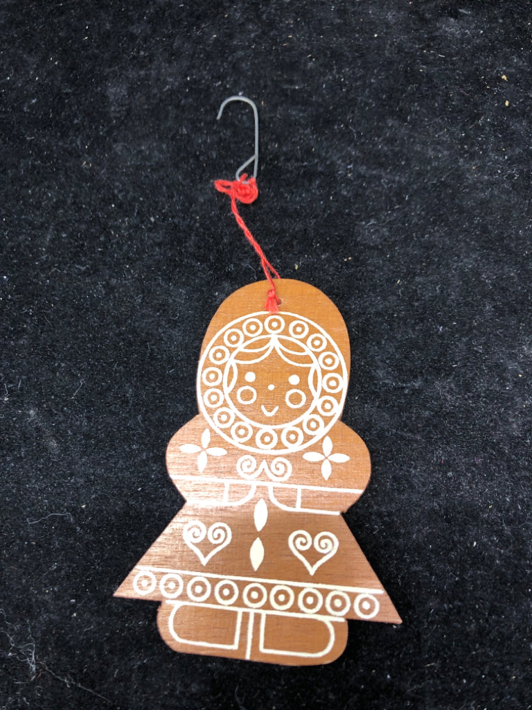 WOOD GIRL ESKIMO ORNAMENT.