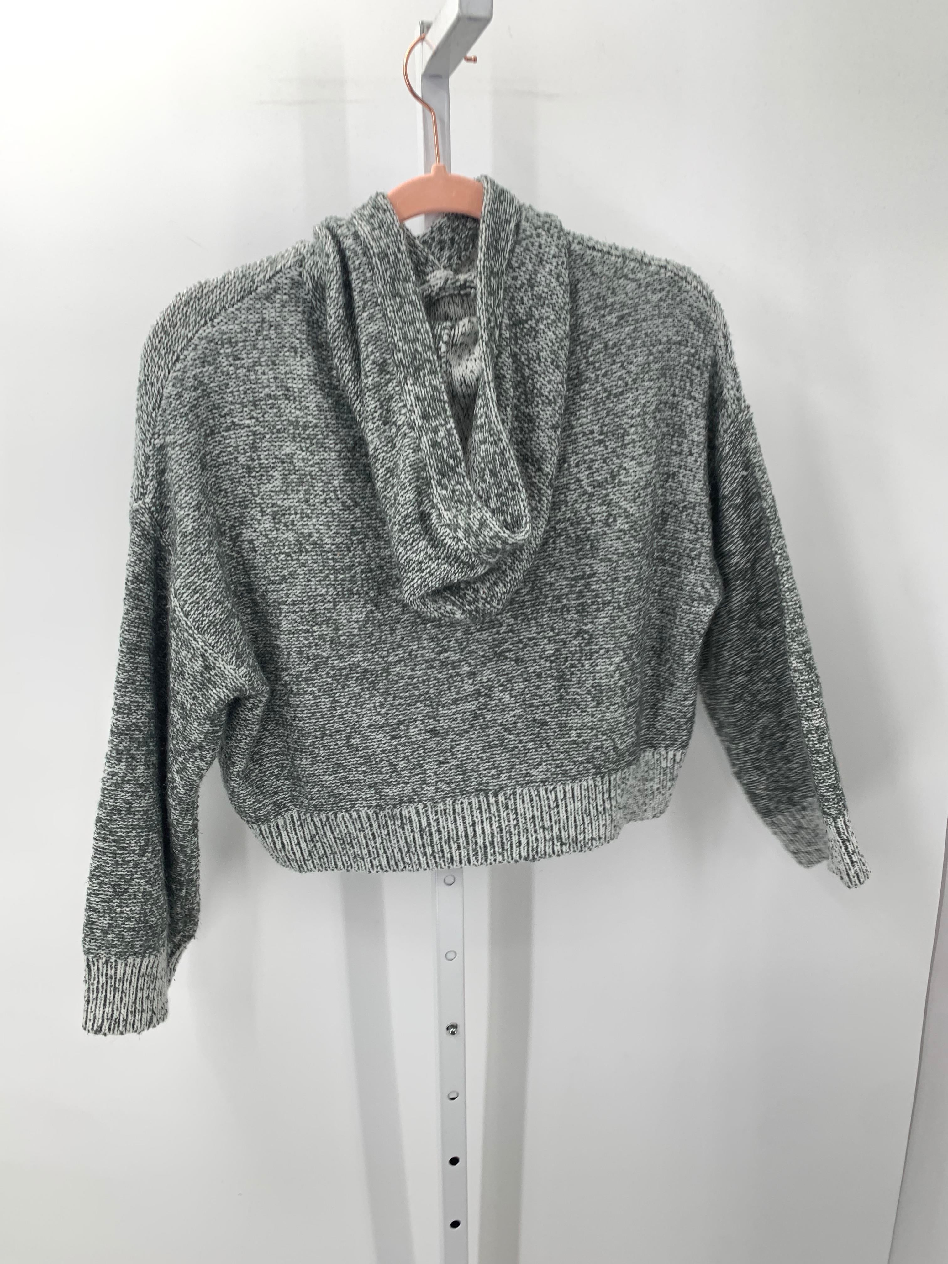 Kaisely Size Medium Juniors Long Sleeve Sweater