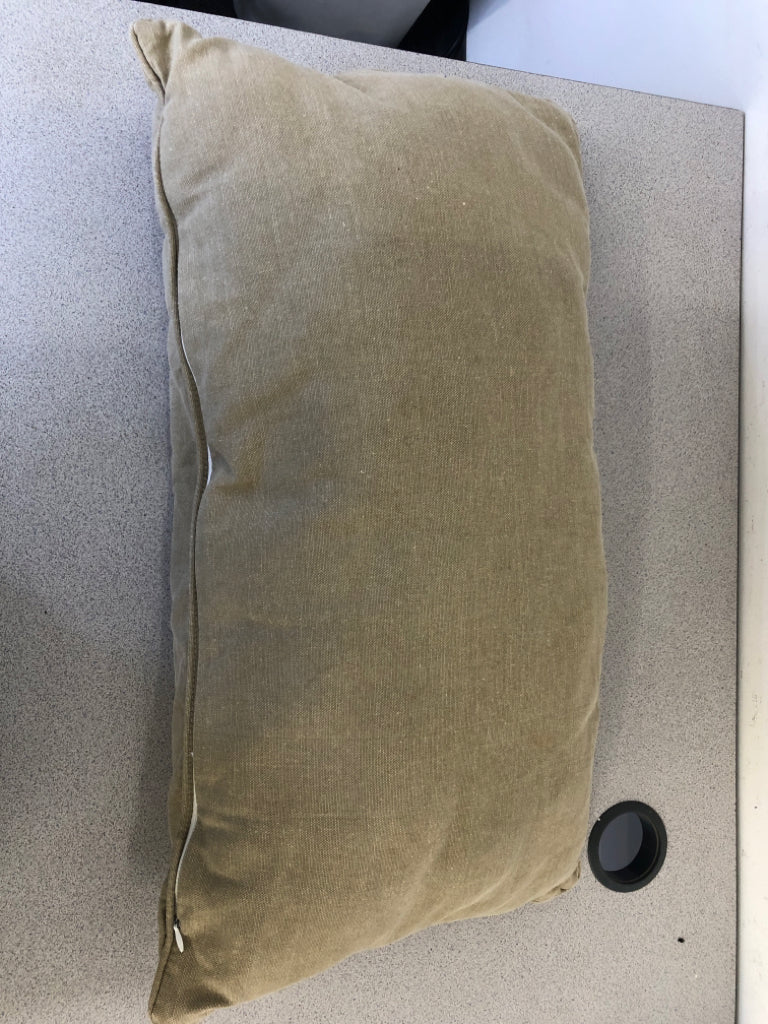 BEIGE "TRULY" RECTANGLE ACCENT PILLOW.