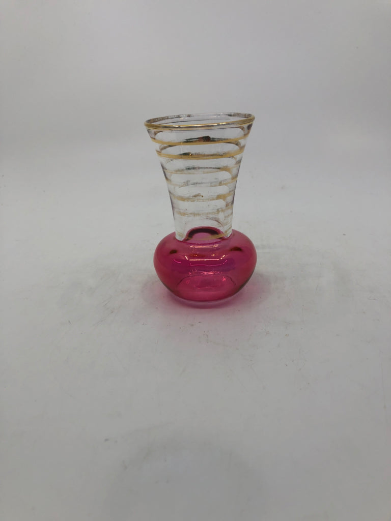 VTG SMALL CRANBERRY GLASS VASE W GOLD ACCENT STRIPES.