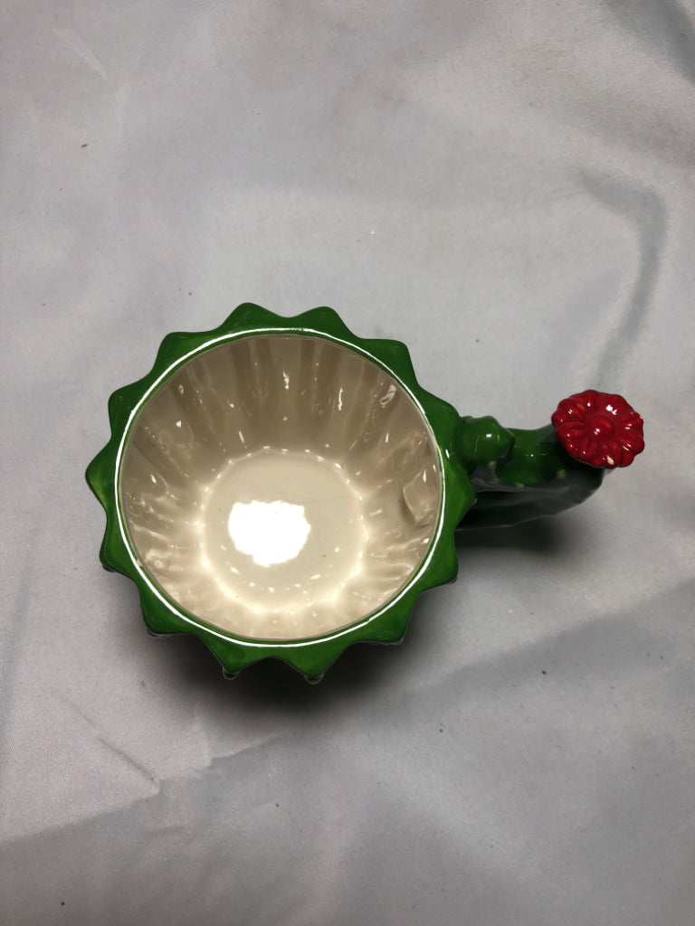 CACTUS SHAPED COFFEE MUG.