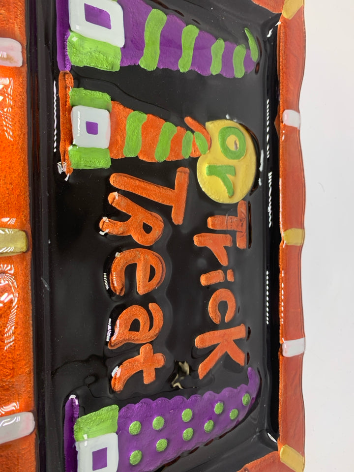 TRICK OR TREAT GLASS PLATTER.