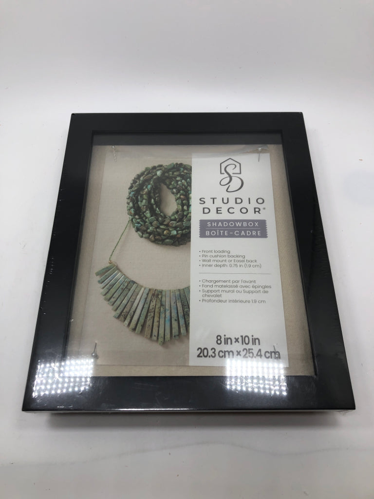 NIP BLACK SHADOWBOX.