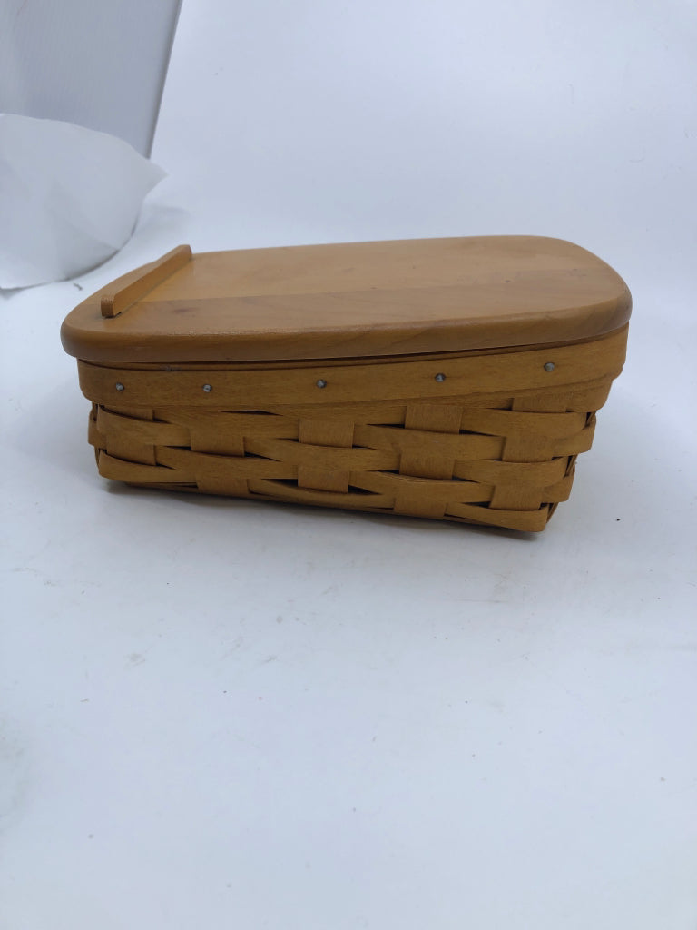 2000 SLANT BASKET W/WOOD COVER AND PLASTIC PROTECTOR.