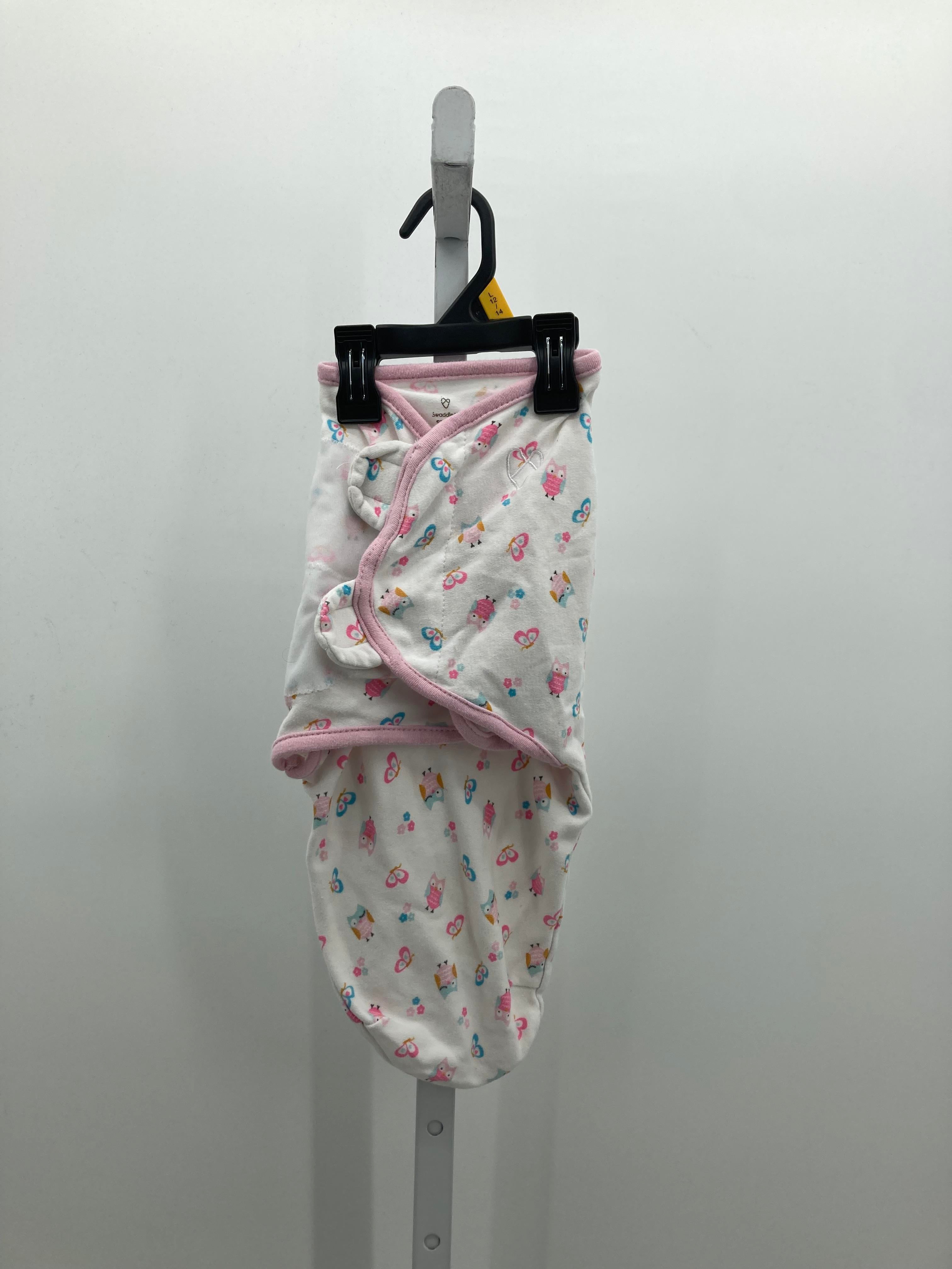 Swaddle Me Size 0-3 months Girls Swaddler