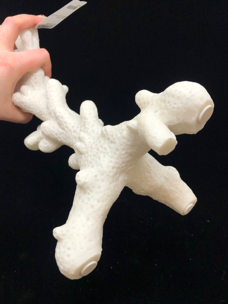 RESIN CORAL CANDLESTICK HOLDER W/FLOWER CANDLE.