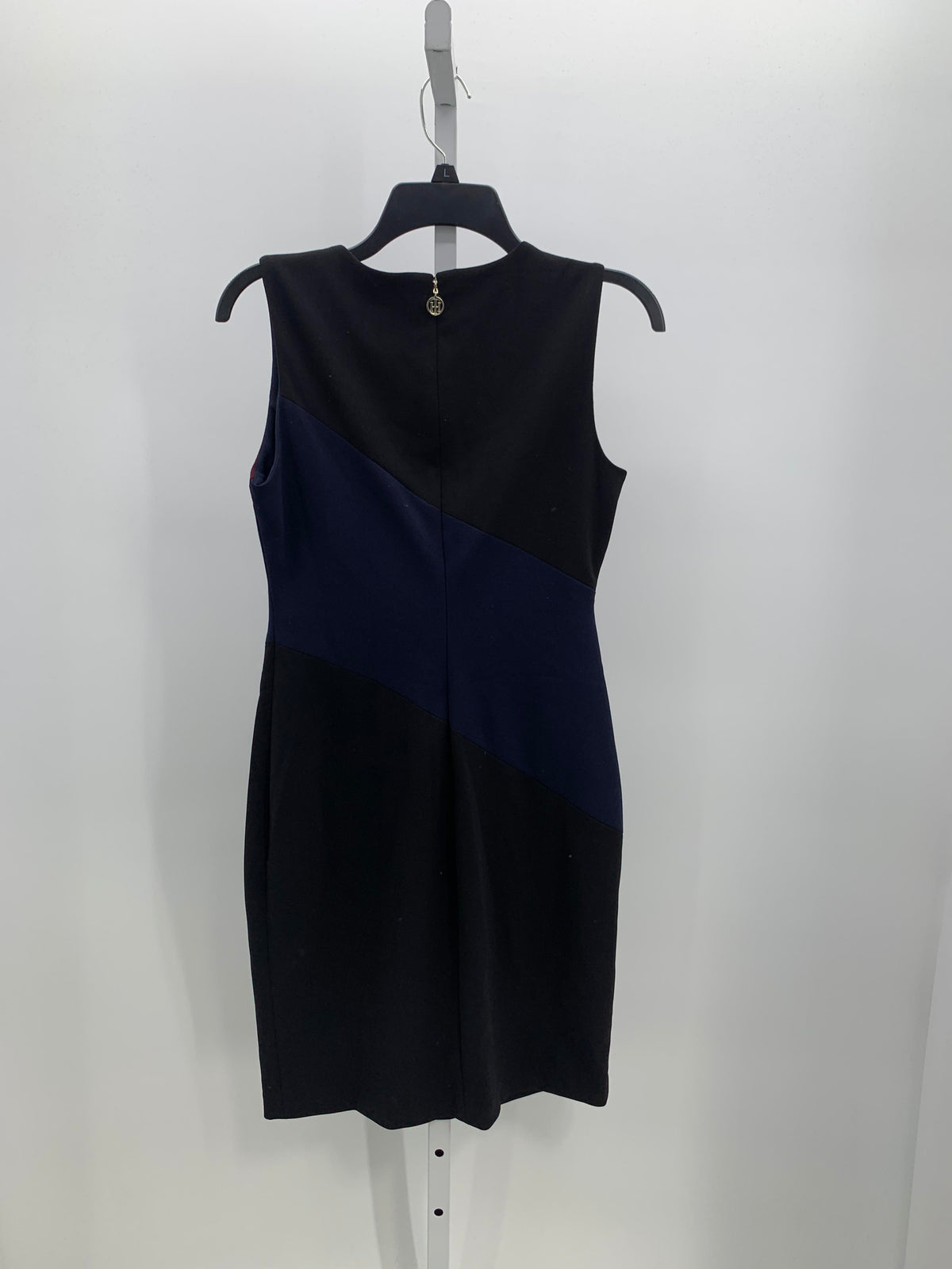 Tommy Hilfiger Size 4 Misses Sleeveless Dress