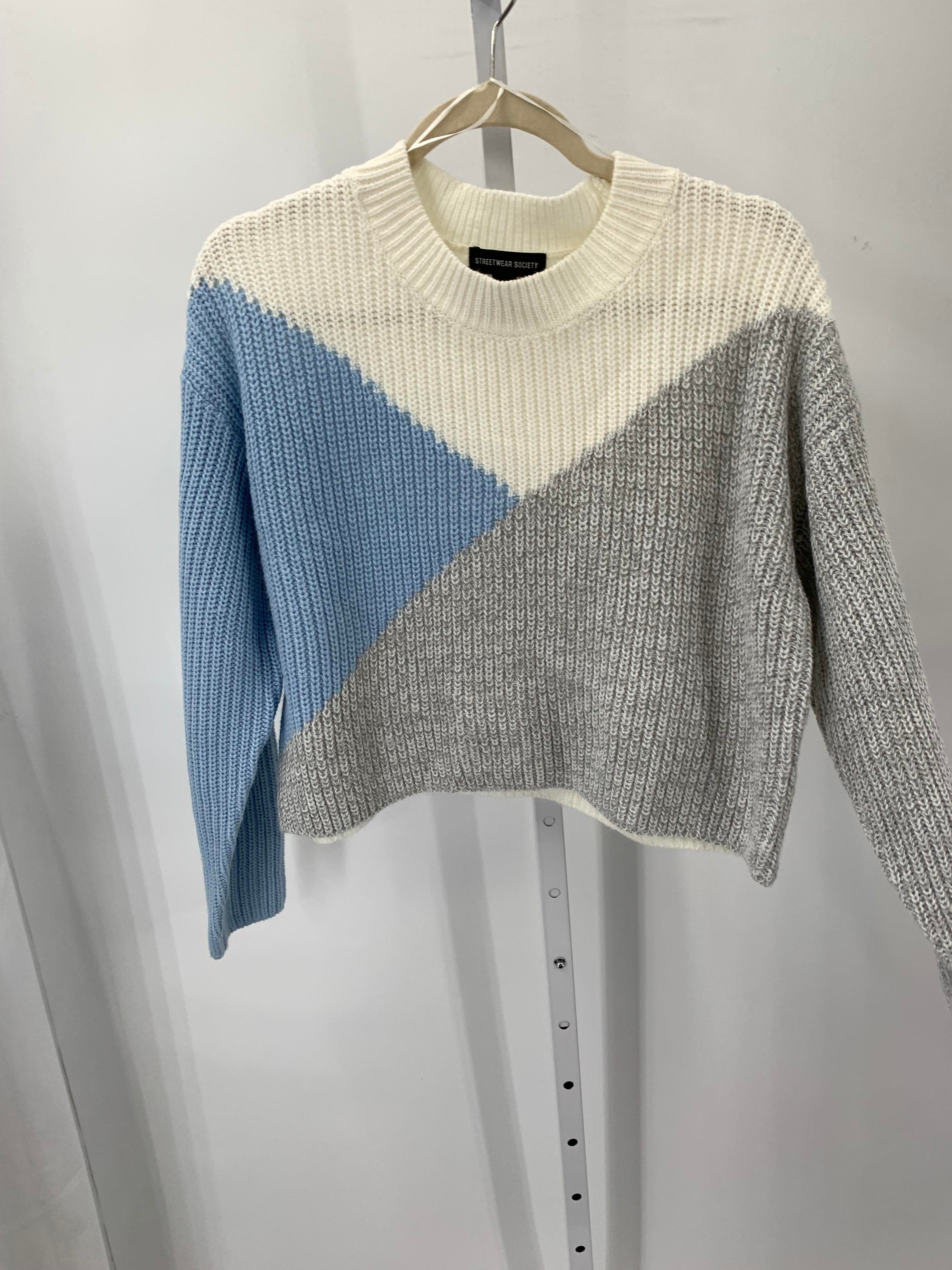 Size Large Juniors Long Sleeve Sweater