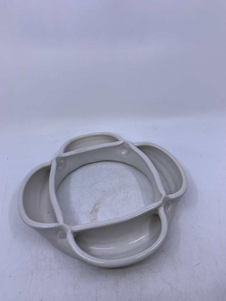 SHALLOW 4 SLOT CIRCLE VASE.