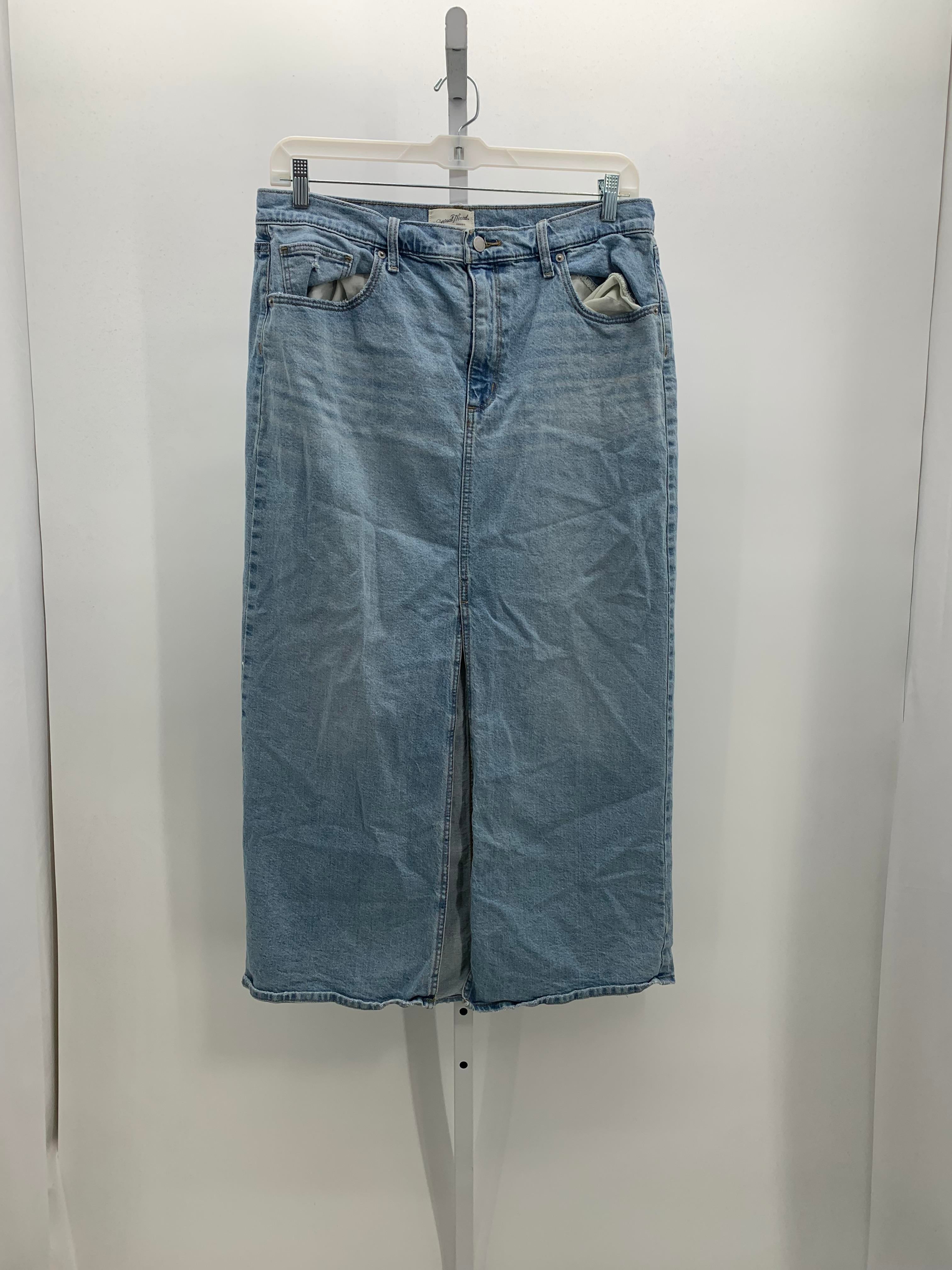 Universal Thread Size 16 Misses Skirt