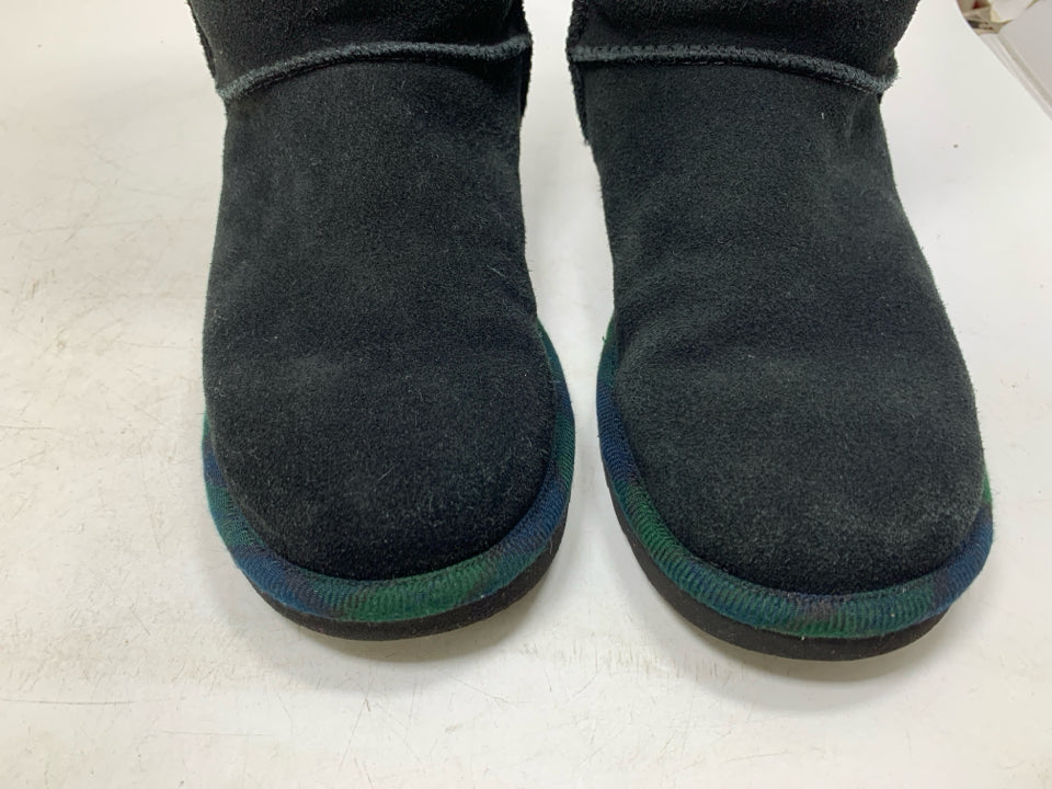 UGG Black Classic Short Rock Zip Up Boots W/ Plaid Trim