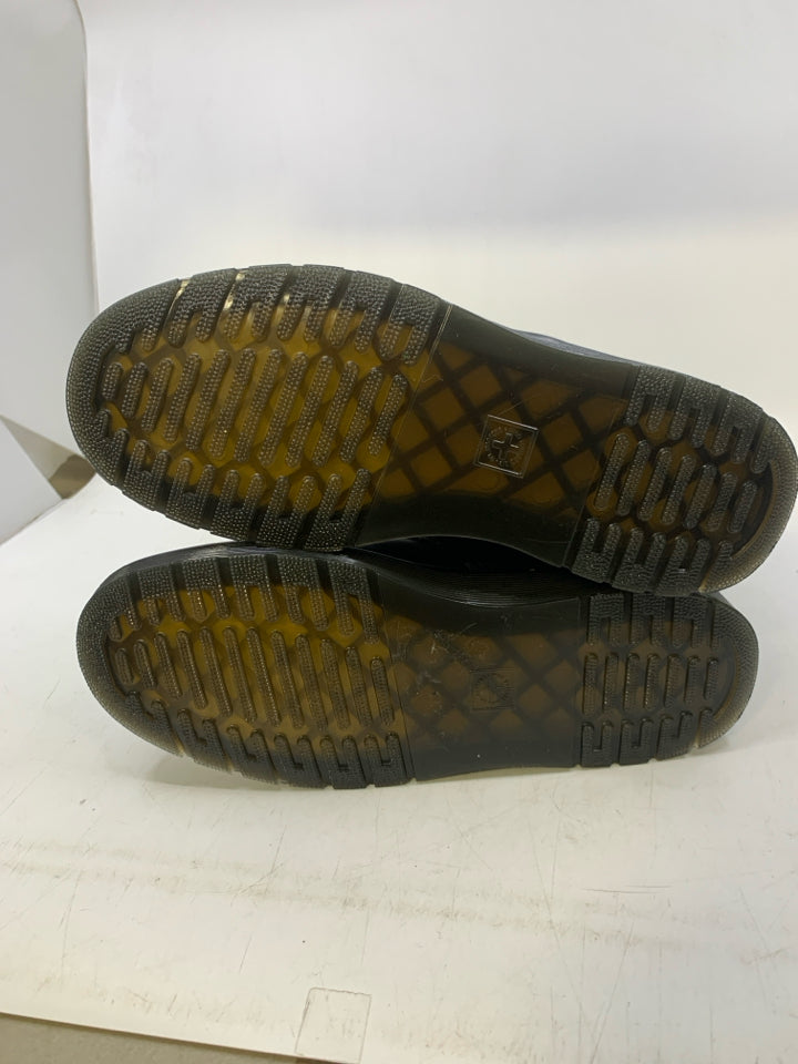 Dr. Martens Size 6 Juniors Boots