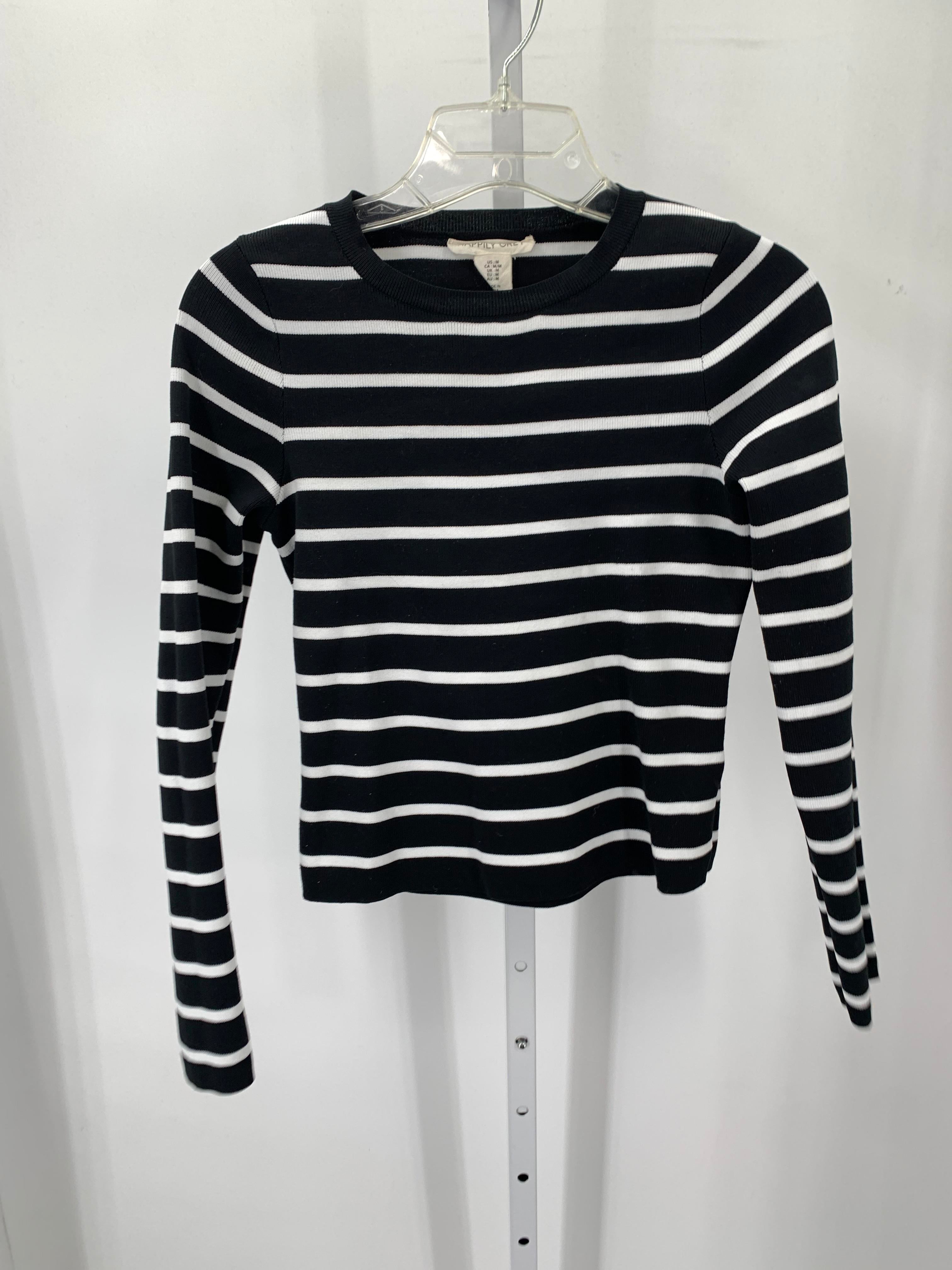 Size Medium Juniors Long Sleeve Shirt