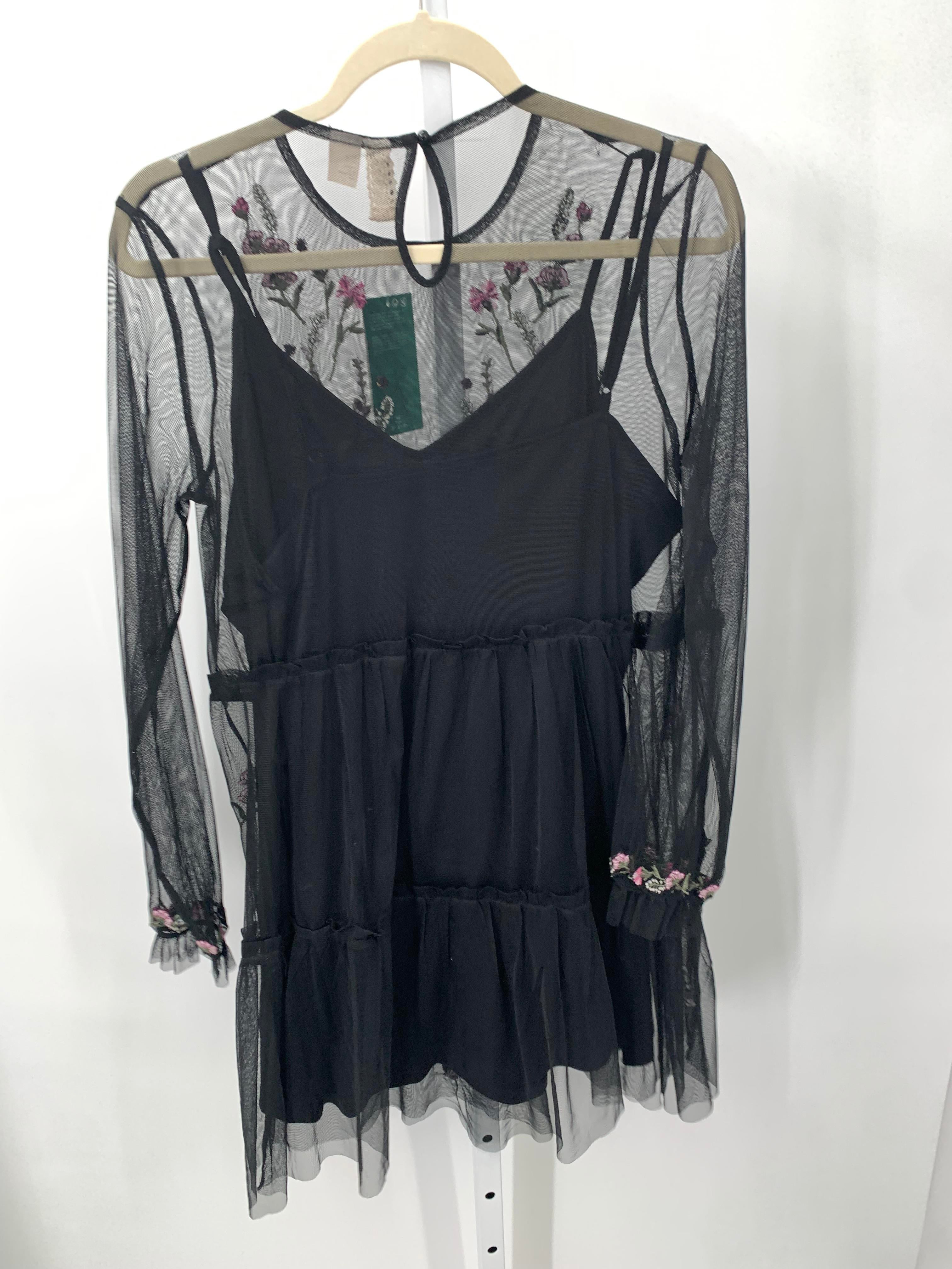 Divided Size Medium Juniors Long Sleeve Dress