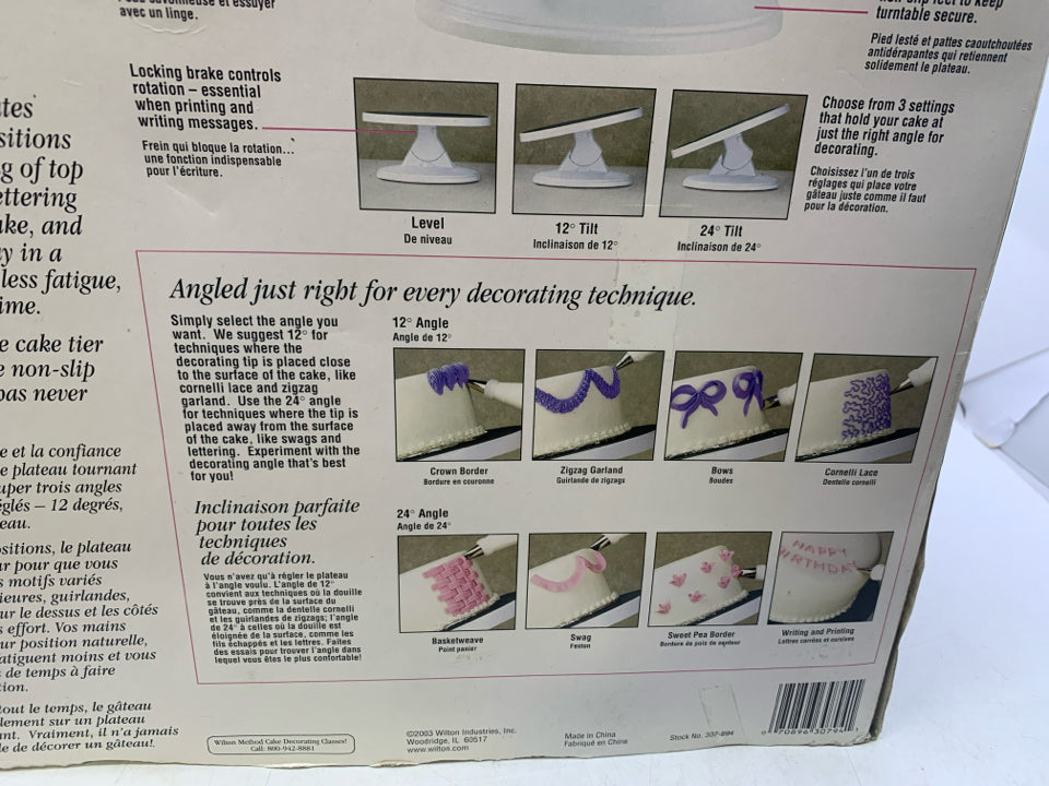 NIB TILT-N-TURN CAKE TURNTABLE CAKE STAND.