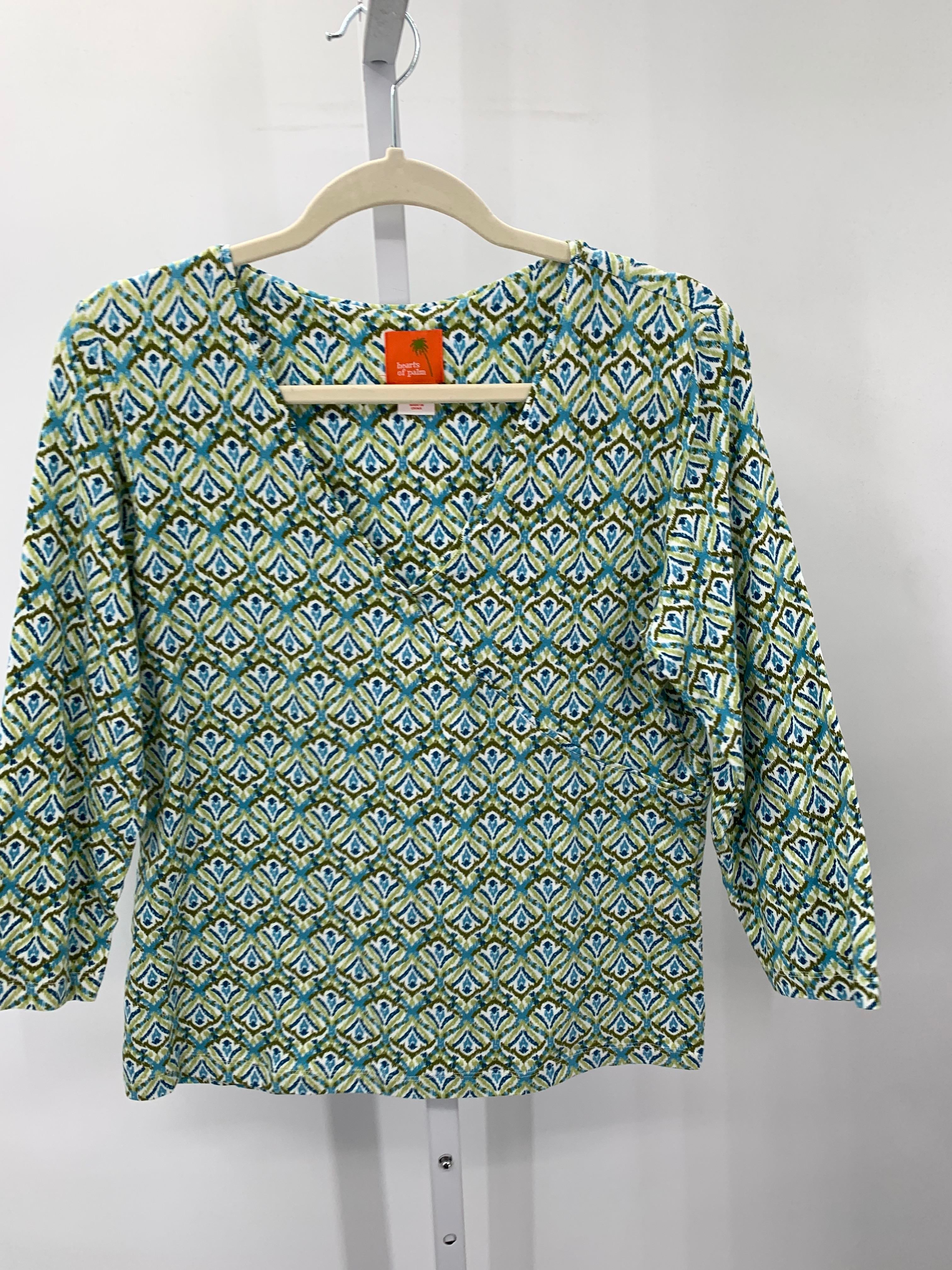 Size Medium Misses 3/4 Sleeve Shirt