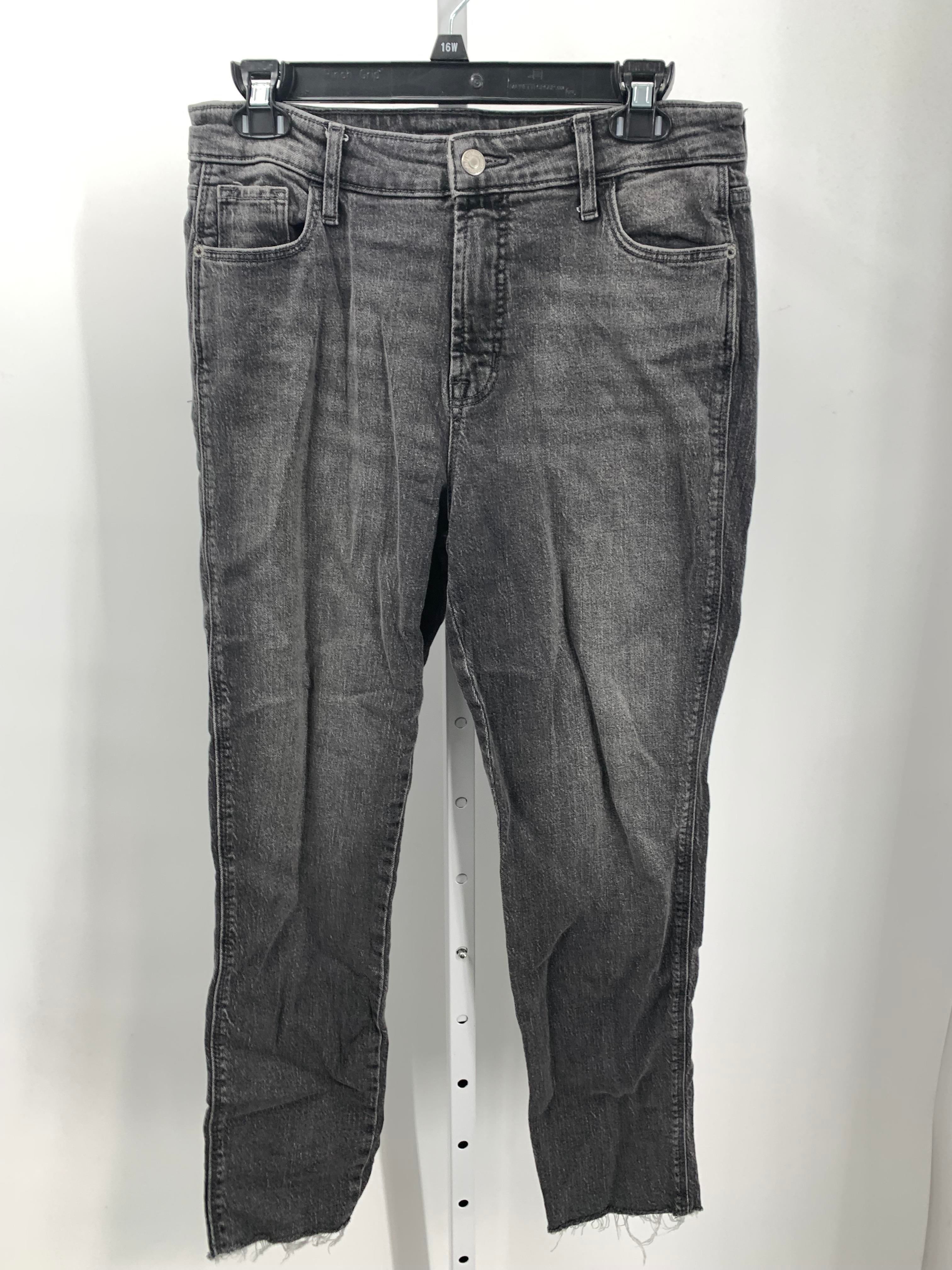 Old Navy Size 6 Misses Jeans