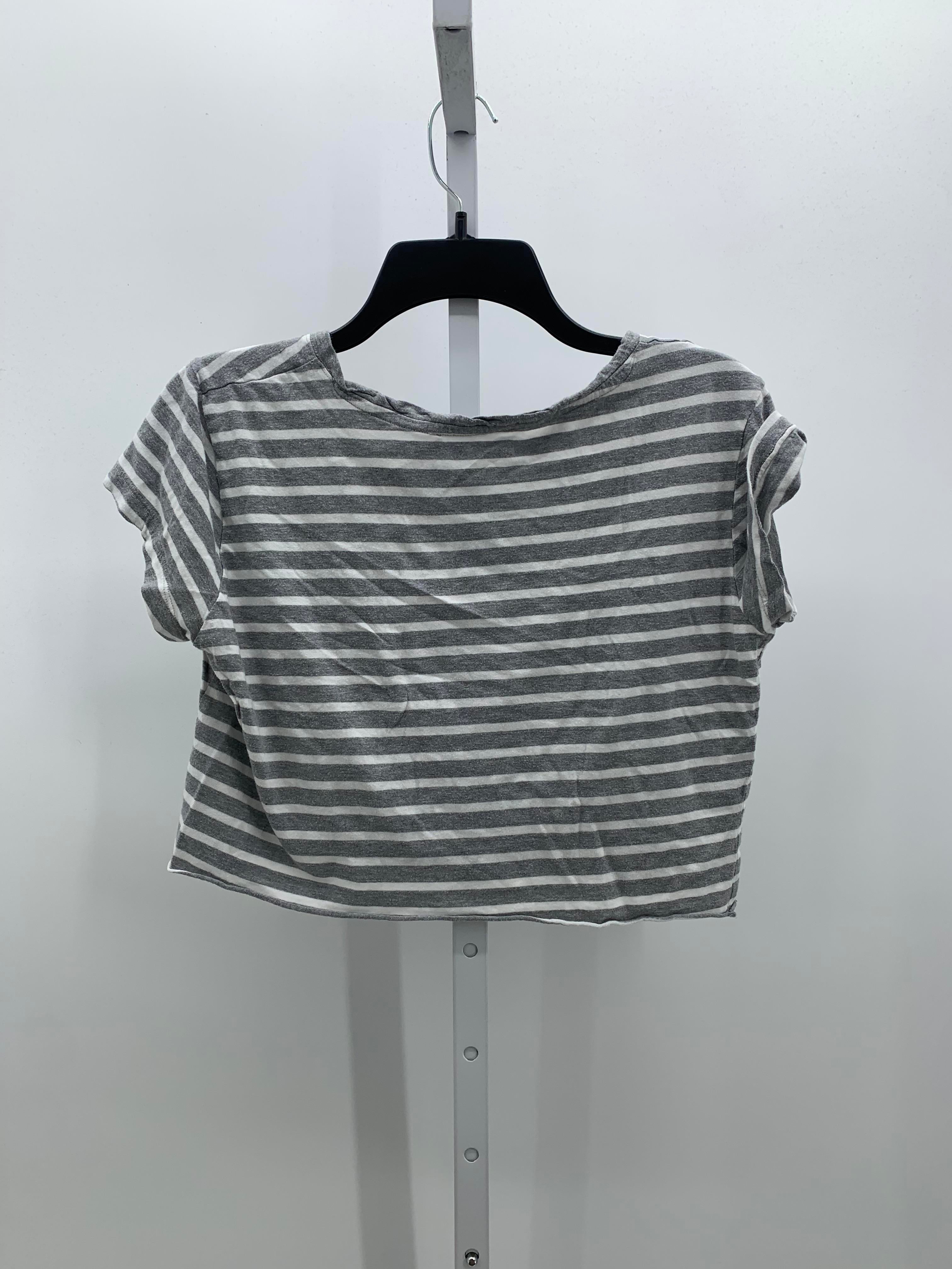 Workshop Size Medium Juniors Short Sleeve Shirt