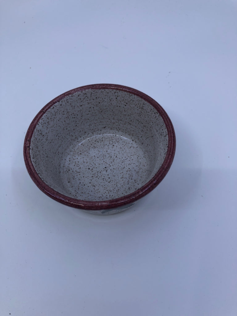 SMALL POTTERY BOWL W/RED ROSE DESIGN.