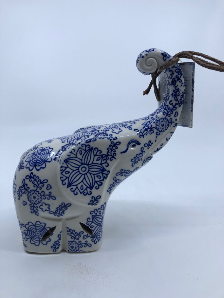 BLUE AND WHITE ELEPHANT FRAGRANCE SACHET FIGURE.