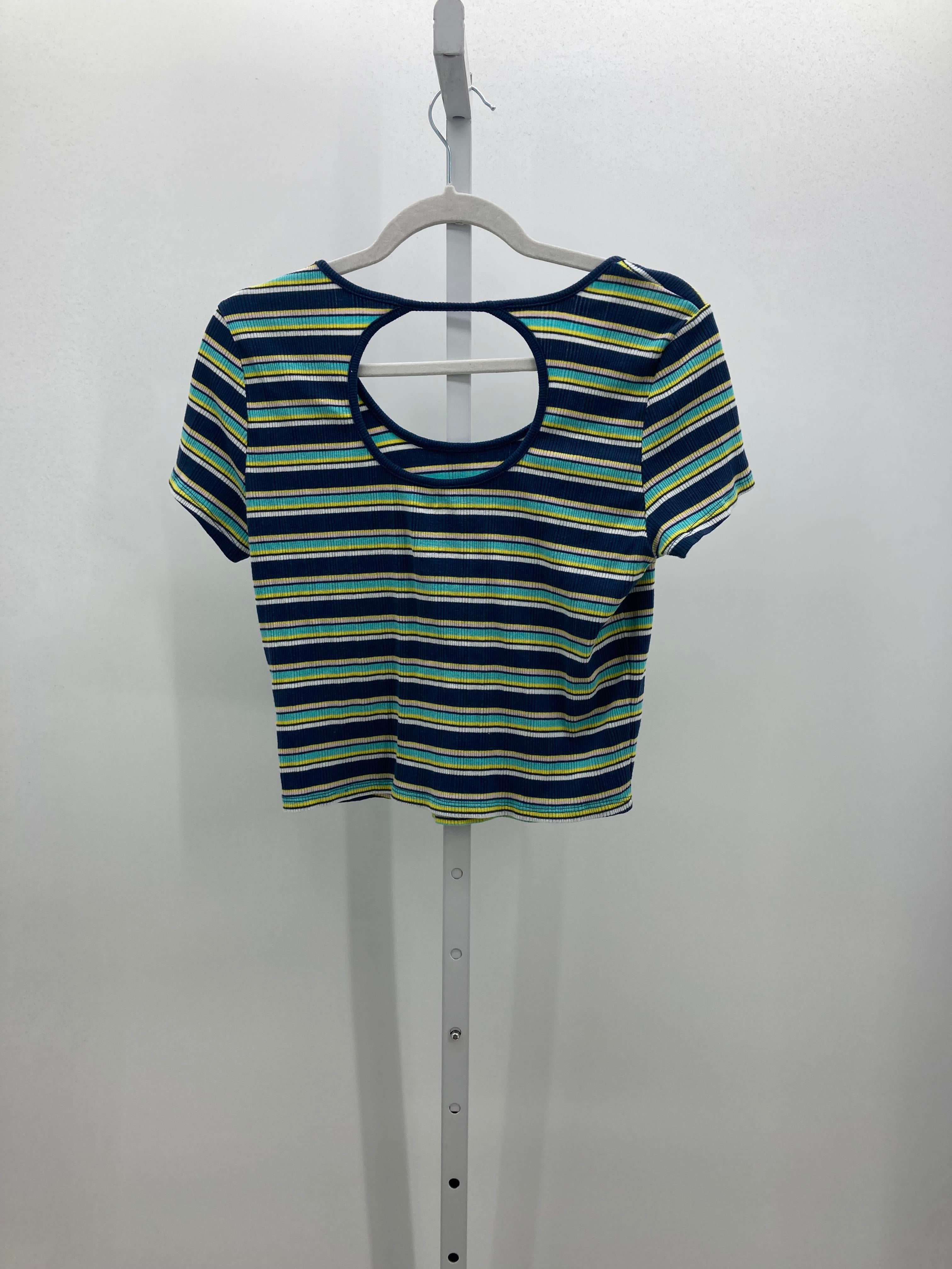 SO Size Extra Large Juniors Short Sleeve Shirt