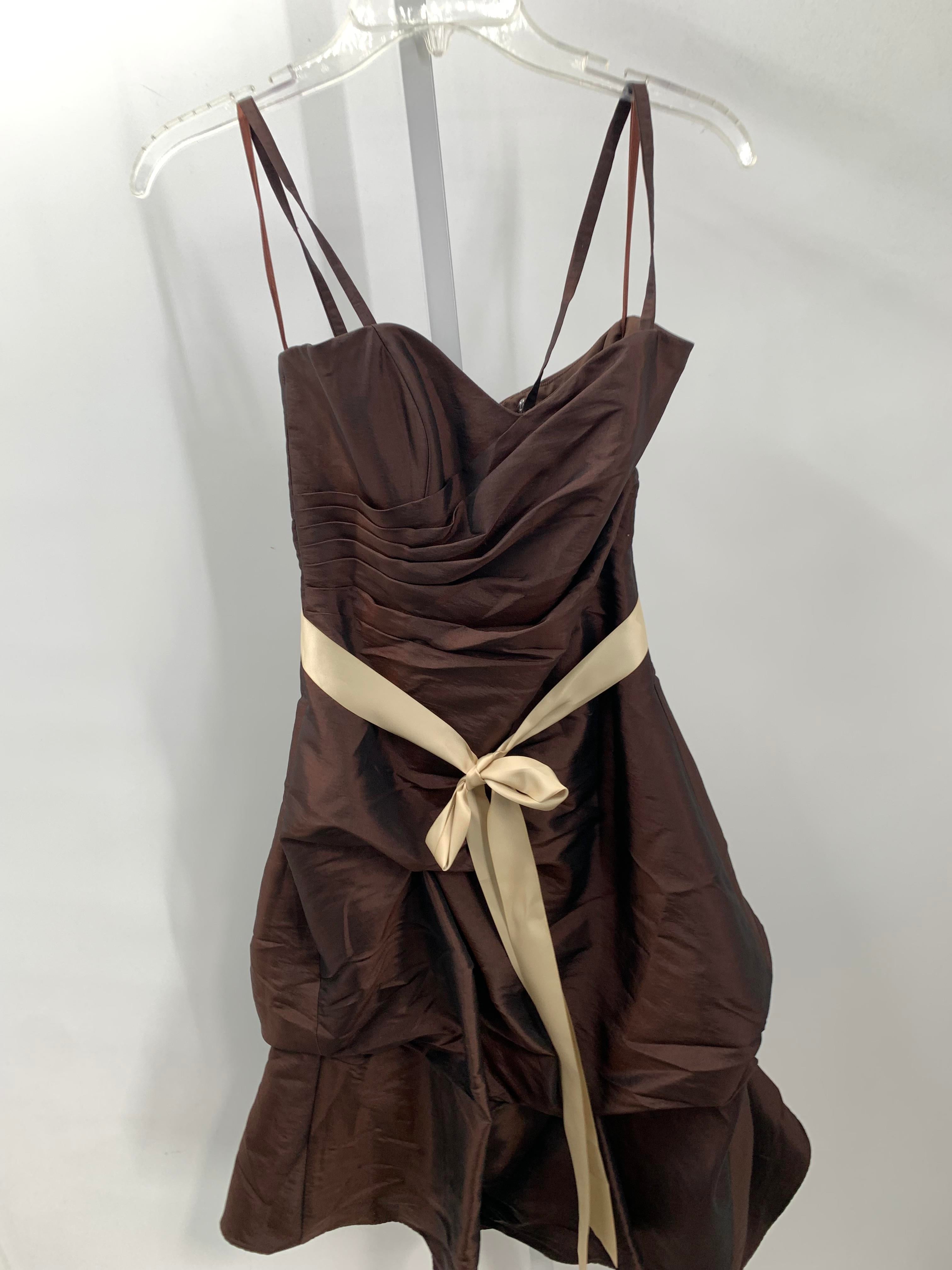 Size 2 Misses Sleeveless Dress