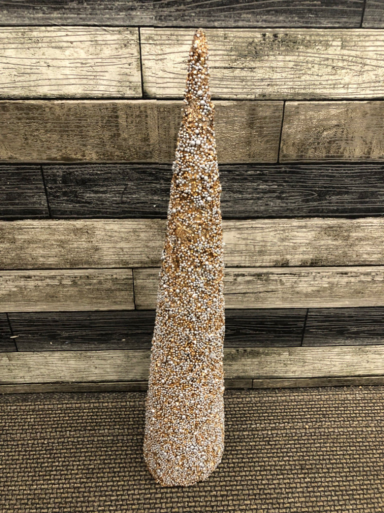 ROSE GOLD BEADED WHITE PEARL CONE TREE.