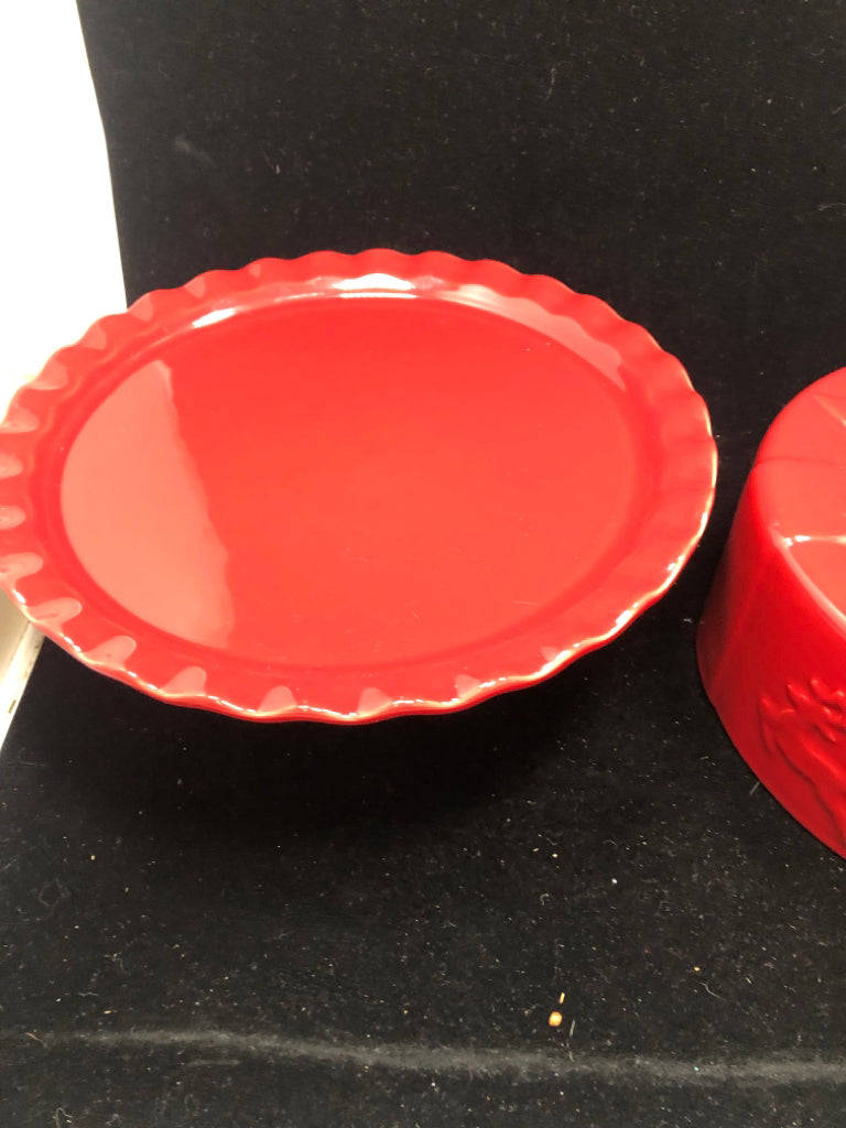 2PC RED REINDEER THEMED CAKE STAND.