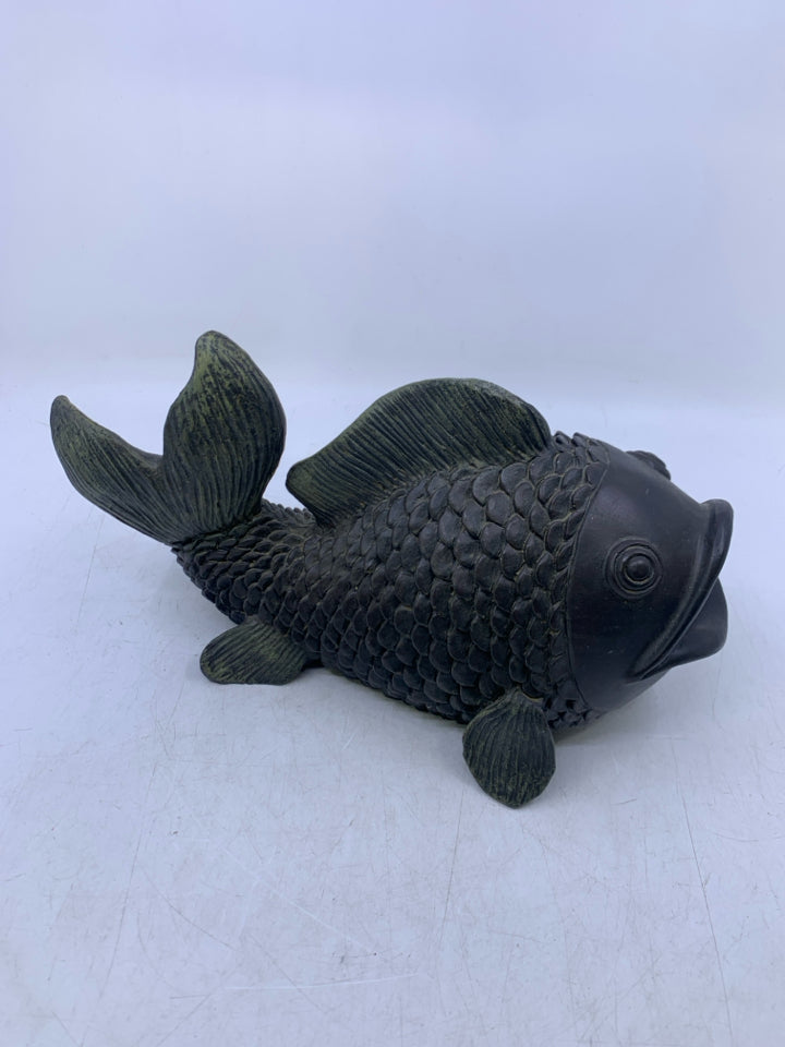 RESIN FISH LAYING DOWN.