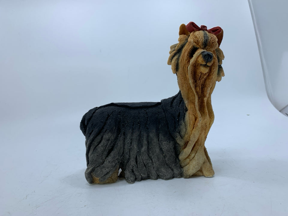 RESIN YORKSHIRE TERRIER FIGURE "A BREED APART" #70012 5.