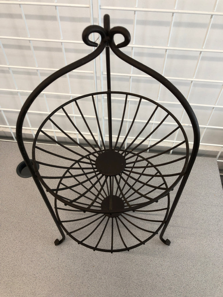 2 TIER BROWN METAL FRUIT BASKET.