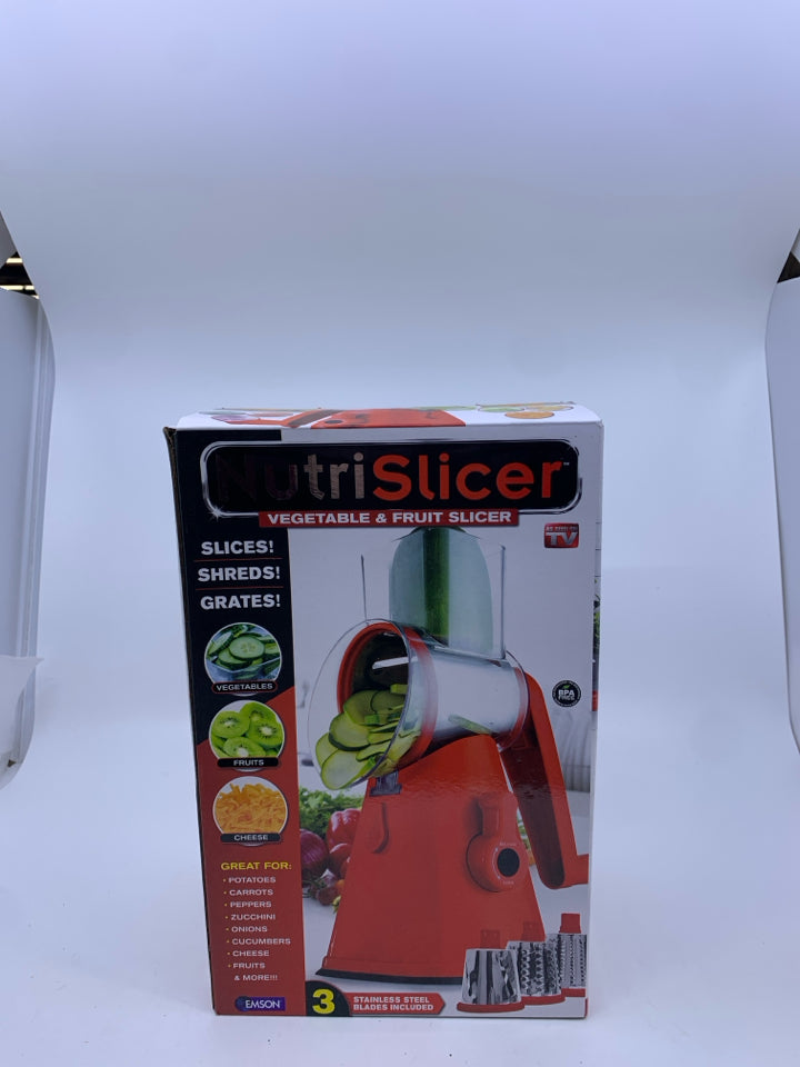 NIB NUTRISLICER VEG/FRUIT SLICER.