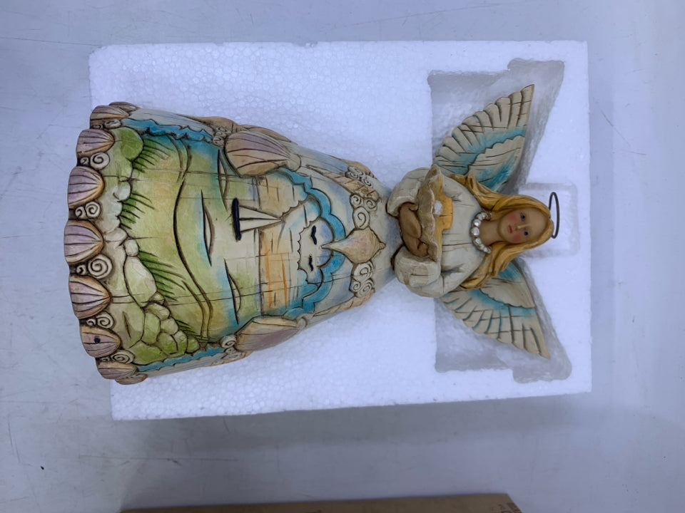 NIB SAFEKEEPER OF THE SEAS & SEASHORE ANGEL RETIRED 2003.