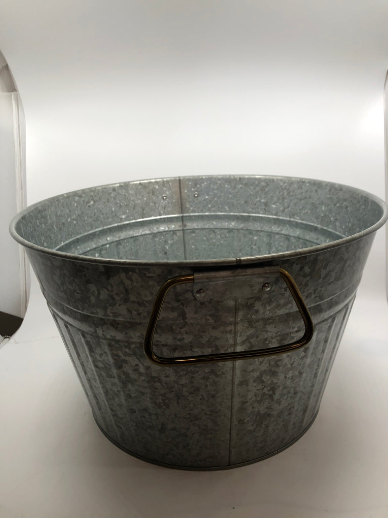 Bucket