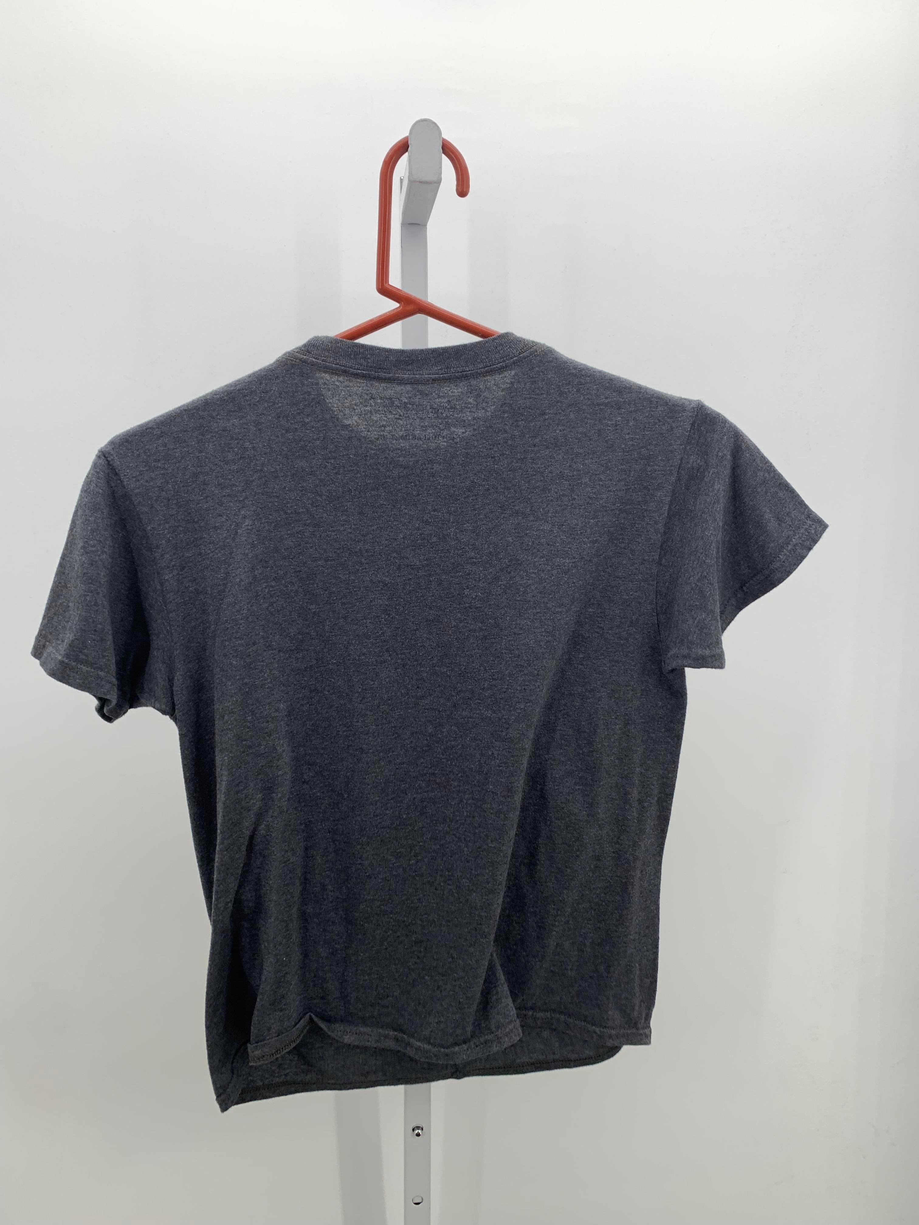 GRAPHIC KNIT TEE.