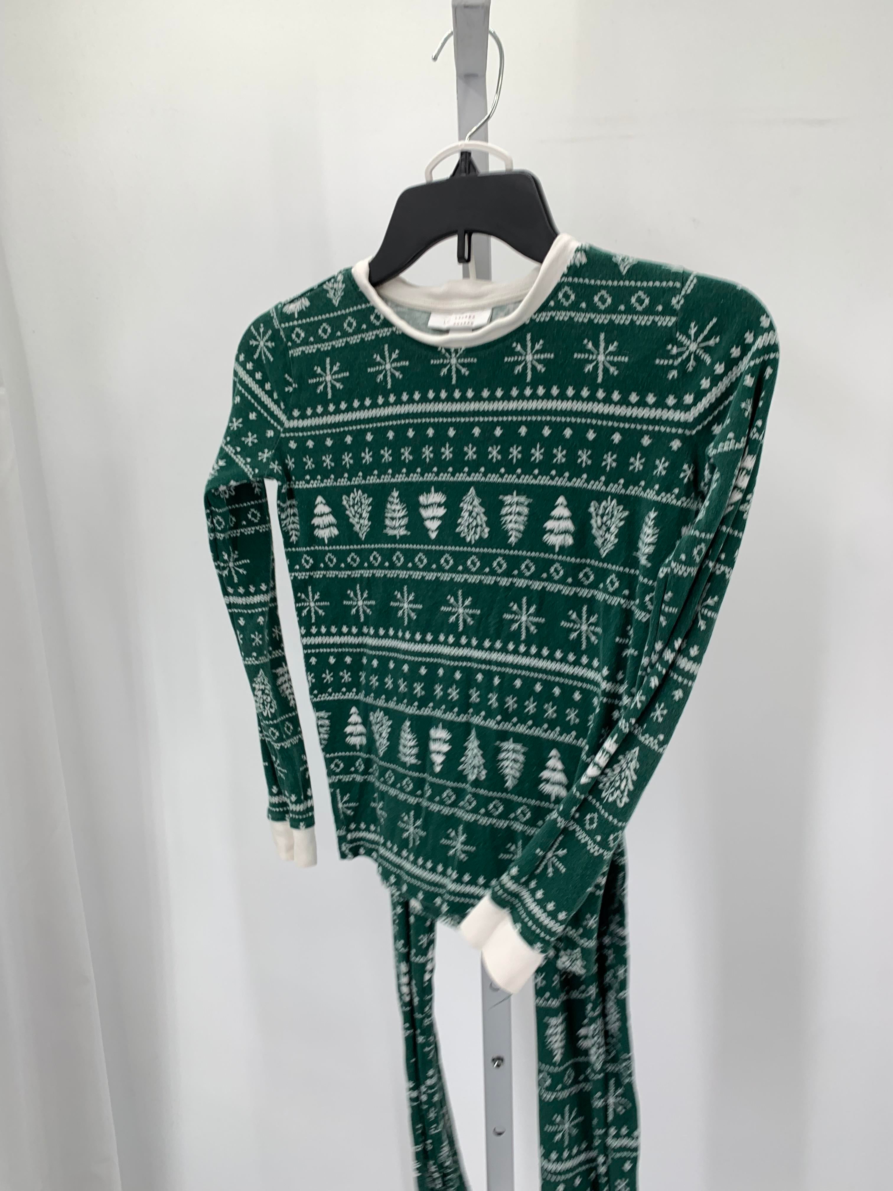 PAJAMAS SNOWFLAKES AND TREES