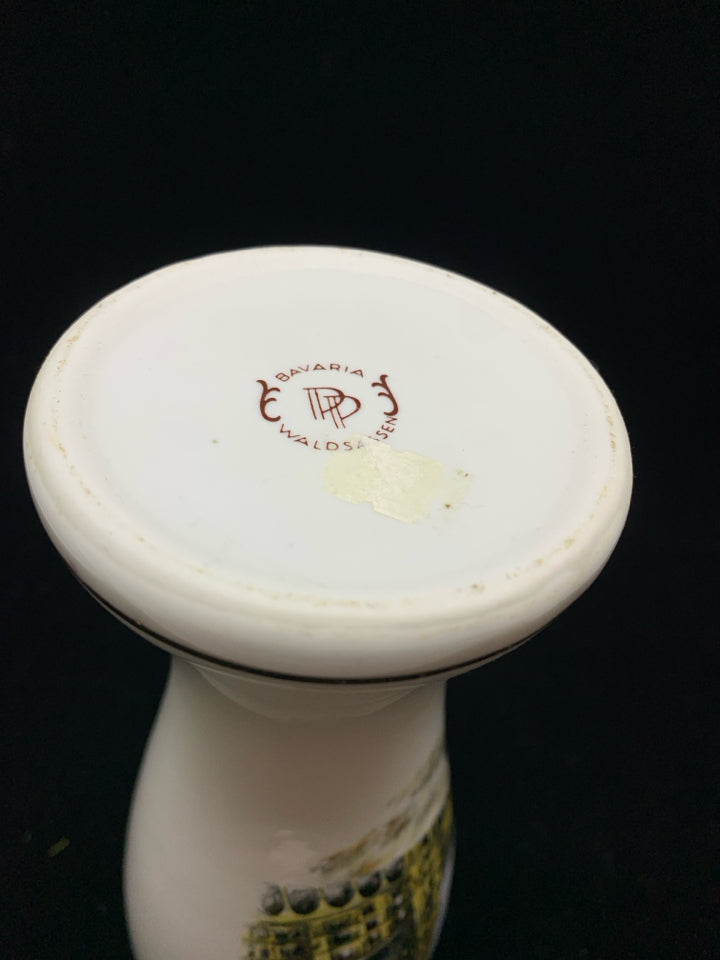 VTG MUNICH PAINTED CERAMIC VASE W/GOLD RIM.