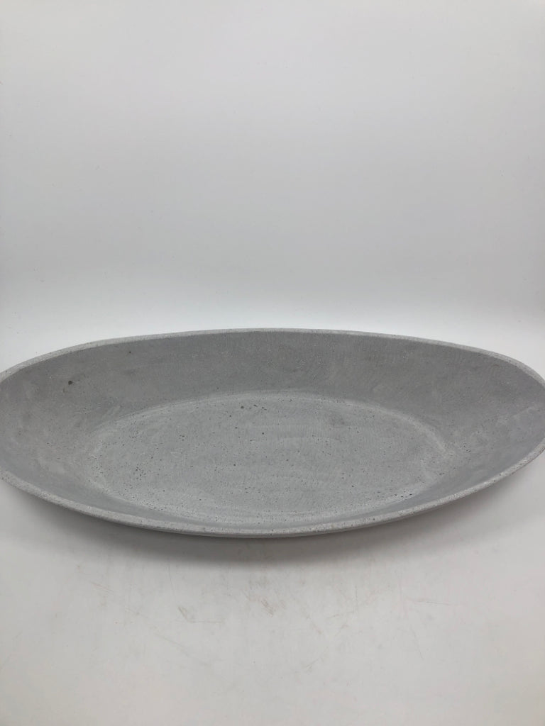 GRAY STONE CENTERPIECE DISH.