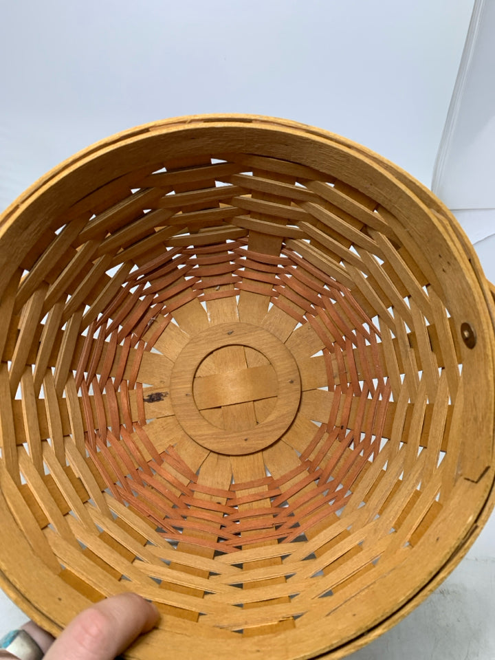 LONGABERGER 1995 MEDIUM PUMPKIN BASKET W/ PROTECTOR.
