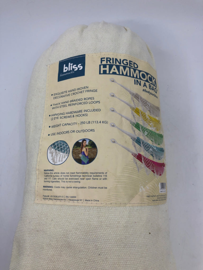 NIP FRINGED HAMMOCK WHITE.