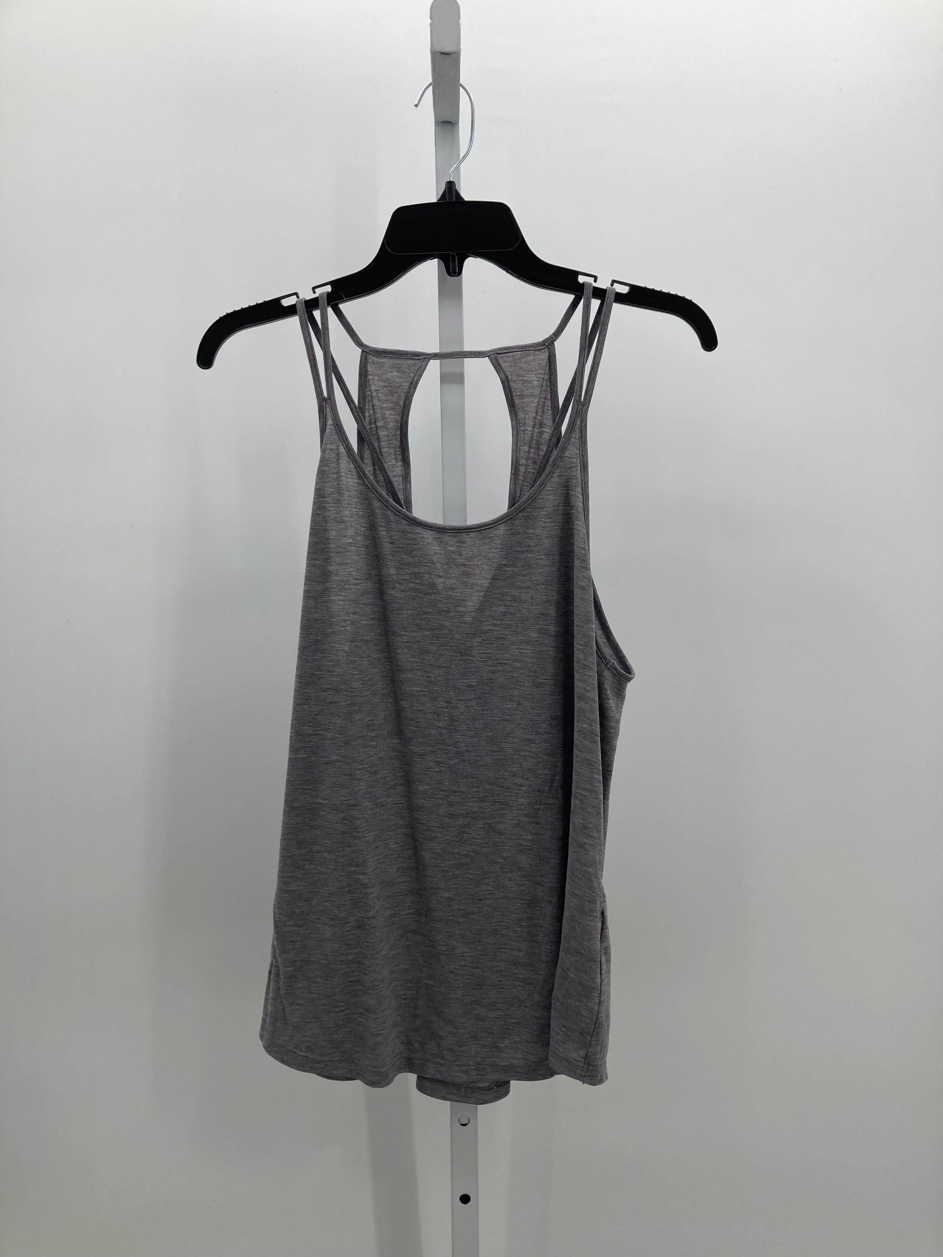 Under Armour Size Extra Large Misses Tank
