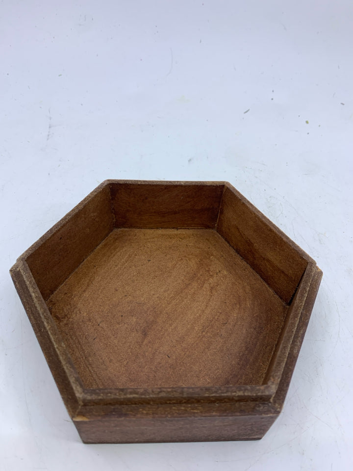 HEXAGON SHAPED WOOD BOX W/ TEXTURED TOP.